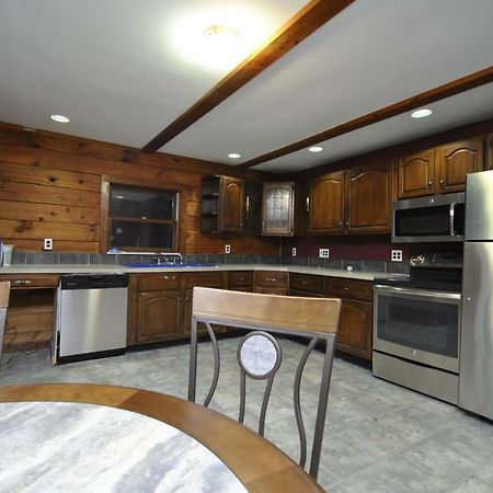 Grand Summit Lodge Home Stroudsburg Luaran gambar