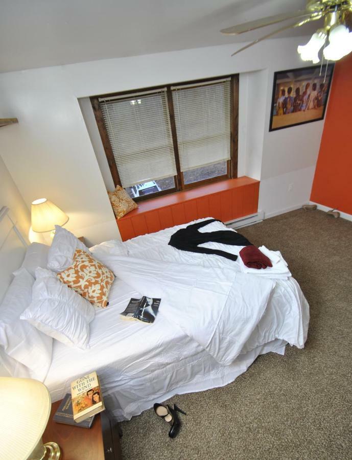 Grand Summit Lodge Home Stroudsburg Luaran gambar