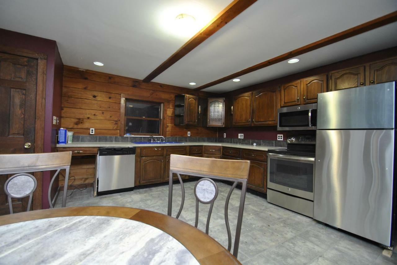 Grand Summit Lodge Home Stroudsburg Luaran gambar